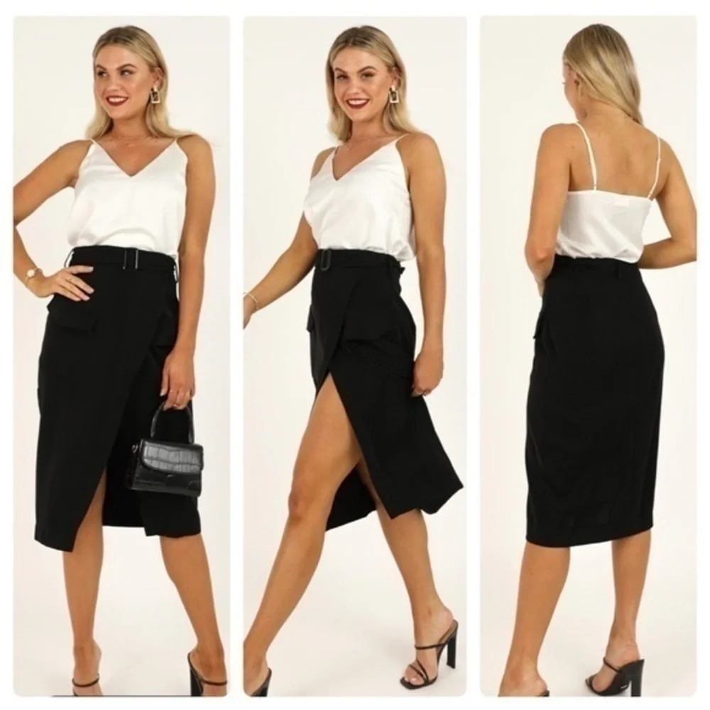 NWT ShowPo. Black Decision Marker Midi Skirt EE14